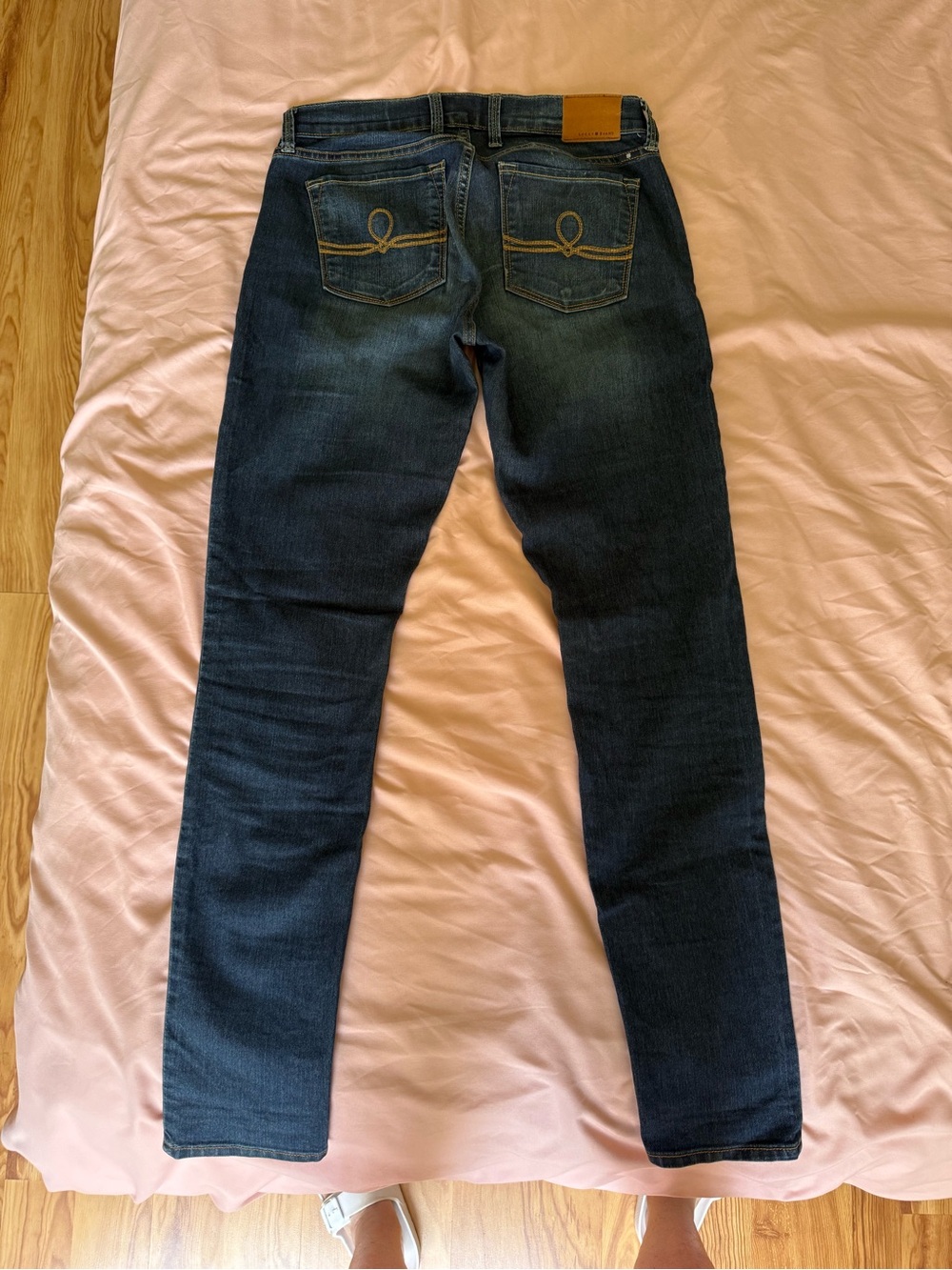 Lucky Brand Women's Dark Indigo Sofia Skinny Jeans w Contrast Pocket Stitch Y2K